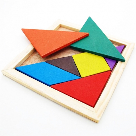 Tangram en bois multicolore